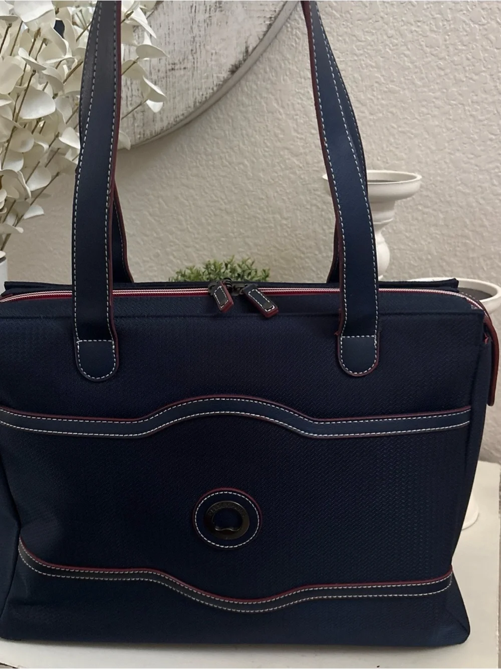 Delsey Paris Chatelet Air 2.0 Laptop shoulder bag-blue EUC